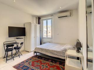 Studio Carré d'Or. 2 mins from the Croisette. 143 - Cannes - 7