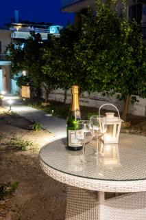 V&M Traditional Luxury Villa - 4