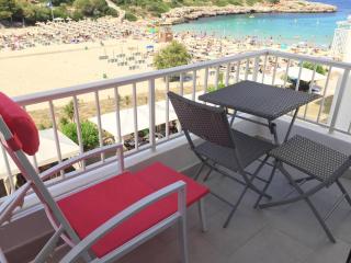 BEACH FRONT APARTMENT in CALA MARSAL with the SEA VIEW ! - Porto Colom - 6
