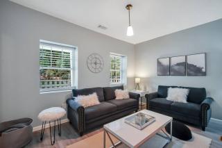 New Cheerful Renovated Home - 5 Min to Downtown! - Savannah - 6
