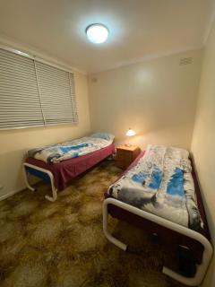 Doncaster Westfield Home Stay - 5