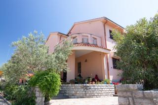 Apartment Slavica with private Balcony and Parking lot - Punat - 0