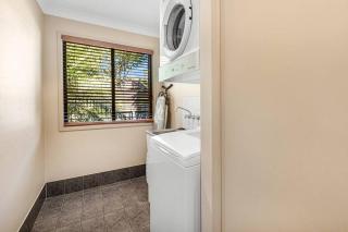 Mudjimba Escape-pet friendly, luxury villa w/ pool - Mudjimba - 4