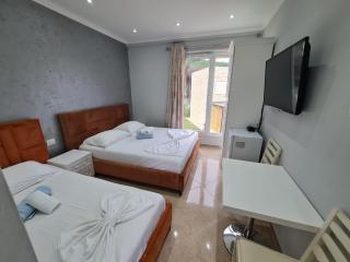 Deni Lalzi Bay Rooms - Durrës - 2