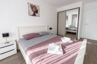 Bright Modern Holiday Home With Postcard Lake View - Plužine - 6