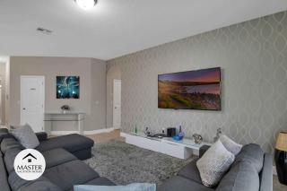 7 Bedrooms 5 Bathrooms Solterra 4103 Od - 4