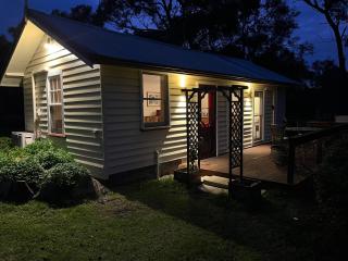 The Dairy Cottage - Lake Lorne - Drysdale - 4