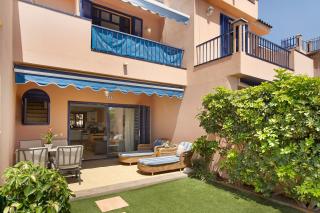Free Airport Shuttle and Parking - San Bartolomé - 9