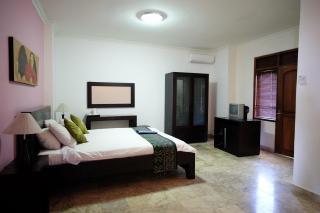 Ellies Hotel - 6