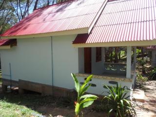 Jungle Hill Beach Bungalow - 8