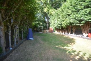 Adorable 1 bedroom guest house with free parking. - 3