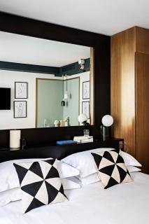 Holiday Inn Paris Palais de l'Elysée by IHG - Parijs - 5
