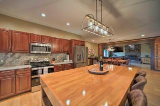 Hot Tub and Game Room Secluded Franklin Getaway - 1