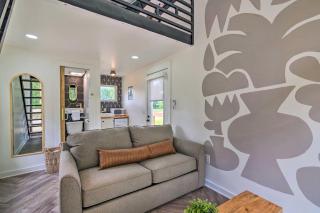 2 Mi to MSU Chic Tiny Home Retreat! - Starkville - 6