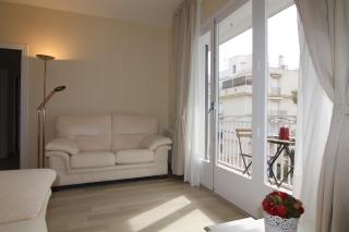 Rubí: Luminoso apartamento a 1 minuto de la playa - Sitges - 3