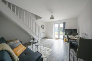 Stylish 2-bed home - For Company contractor and Leisure stays - NEC, Airport, HS2, Contractors, Resort World - 6