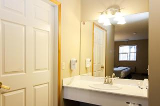 Bow River Inn - Cochrane - 2