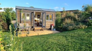 Rhodes To Serenity - Mermaid Shepherds Hut - Stoke on Trent - 0