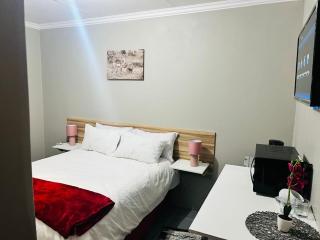 The Success Guest House - Standerton - 7