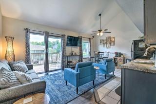 Cozy and Convenient Branson Condo with Balcony! - Branson - 7