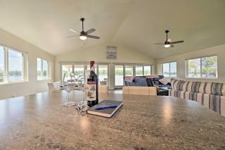 HaleandLong Lake Retreat with Kayaks and Boat Dock - - 2