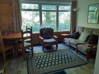 Kinlochewe Mountain Chalets - Chalet 4, Rowan - 3