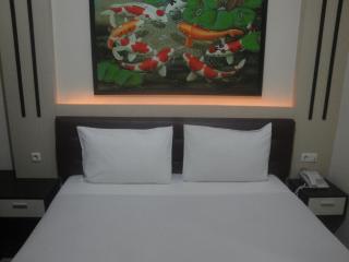 RedDoorz At Hotel Gajah Mada Palu - Palu - 6