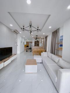 SUNRISE CITY APARTMENT DISTRICT 7 HCM, 3 BEDROOMS - 0