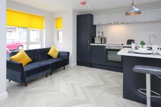 No1 Luxury Service Apartments - 5