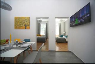 3bdr-2bath-3Ac design apt, central, secured parking, quiet - Budapest - 0