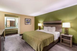Quality Inn & Suites Garland - East Dallas - 3