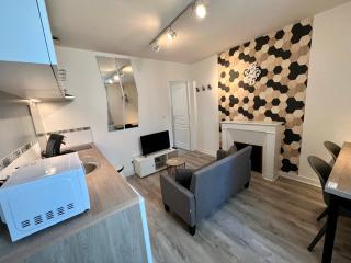LE CLOS CHASSAING N3 - Wifi - Centre ville-PROPERTY RENTAL NM - 5