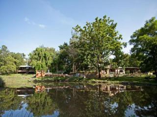 Jungle Hut Resort - 4