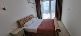 Lake Tower Apartments - Mamaia - 0