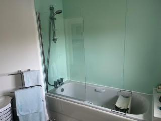 Hampton Vale, Peterborough Lakeside Large Double bedroom with own bathroom - 5