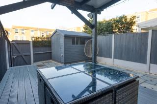 Casa Cella - Centrally located 4 bedroom house with private driveway and garden - Kent - 2