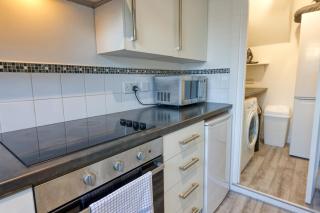 Casa Cella - Centrally located 4 bedroom house with private driveway and garden - Kent - 6