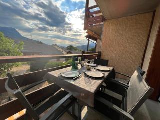 Joli T2 - Vue sur Lac - 5 min du plan d'eau d'Embrun - 9