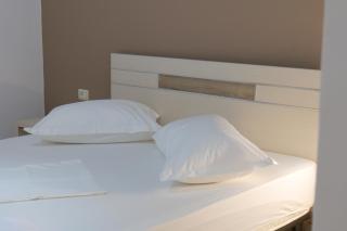 Saranda Inn Rooms & Apartments - Saranda - 9