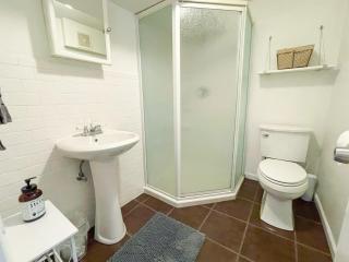 Wrigley Garden Unit - 1