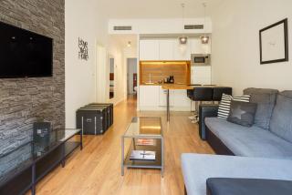 Minimal Rooms by ELE Apartments - 4