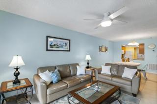 Beach Front Complex Condo - Madeira Norte #106 - 2