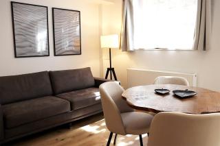 Kostengünstige Souterrain Ferienunterkunft - Strandnah und Modern eingerichtet inklusive Gartenzugang, Parkplatz & Fahrradunterstellplatz - Scharbeutz - 6