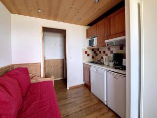 Appartement rénové 2 pièces proche pistes avec balcon - FR-1-344-914 - 8