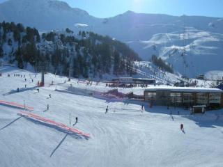 Studio lumineux avec balcon et accès direct aux pistes, casier à skis - FR-1-181-2650 - La Plagne Tarentaise - 3