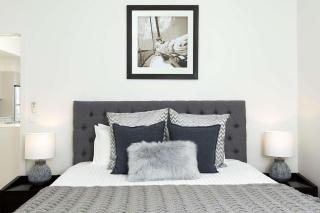 Beachfront Eight - Mollymook - 4