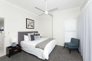 Beachfront Eight - Mollymook - 3
