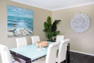 Beachfront Six - Mollymook - 3