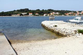 Family friendly apartments with a swimming pool Verunic, Dugi otok - 14286 - Veli Rat - 8
