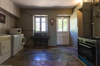 Varigny - - 5